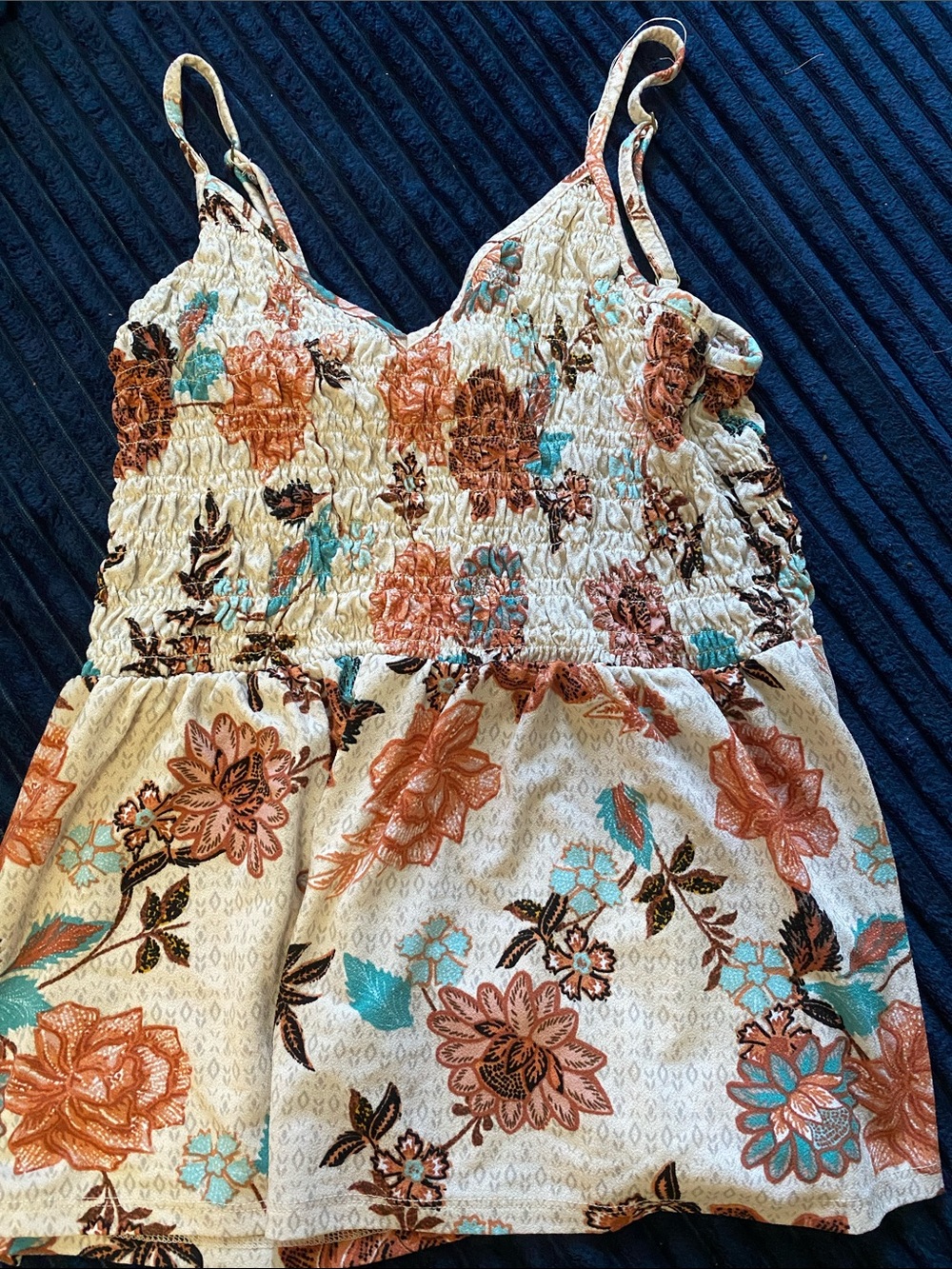 Floral top Cream coloured
